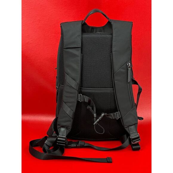 Tumi Voyageur Gale Active Hiking Spacious Unisex Backpack NEW - Picture 10 of 16